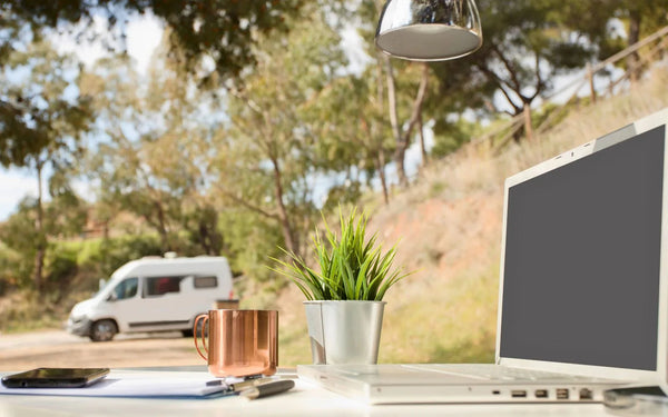 How to Set Up the Ultimate Home Office for Digital Nomads